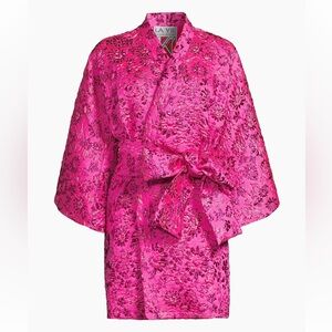 La Vie Style House NWT one size
Floral Brocade Wrap Minidress